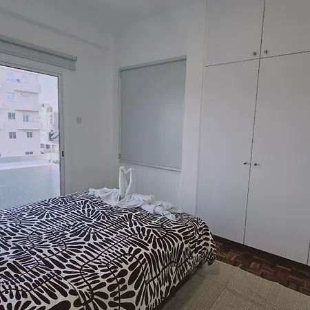 Apartment Life I *
